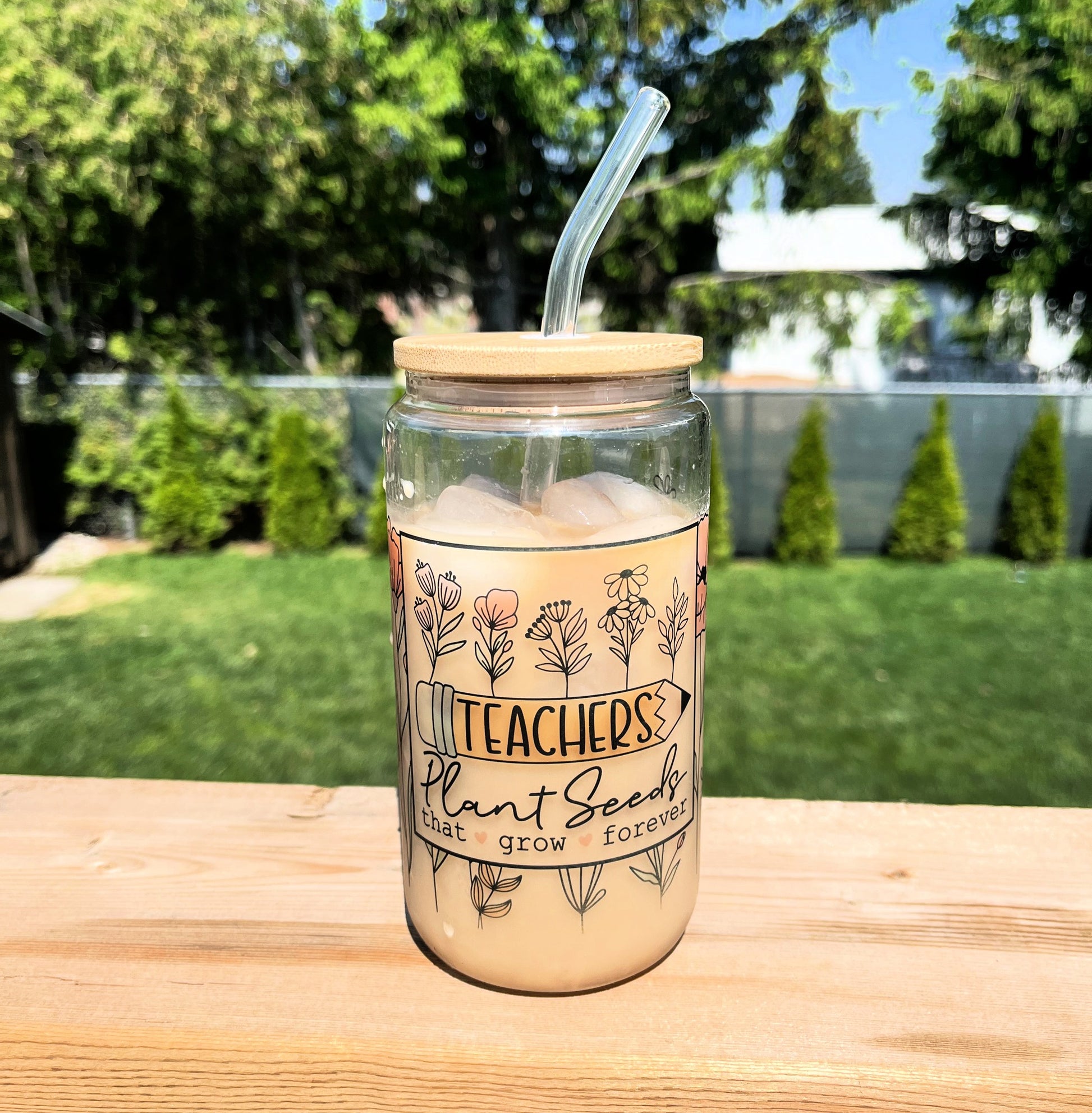 17oz glass drinking jar with bamboo lid outside personalized for teacher